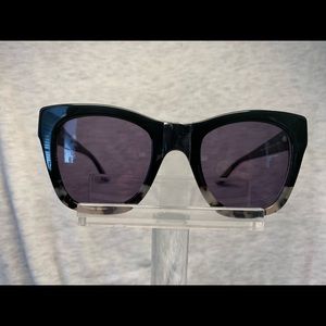 LAMB by Gwen Stefani Sunglasses.